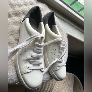 Vince White Sneakers size 8